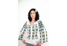 Ie damă cu mânecă lungă multicoloră